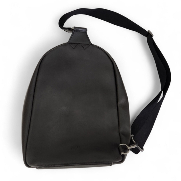 Matt & Nat Voas Sm Dwell Collection Backpack Sling bag black - Picture 3 of 12